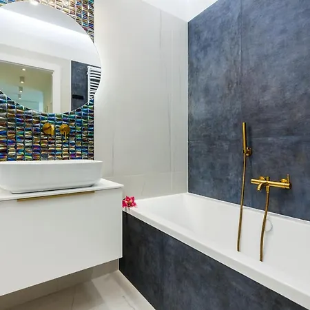 Plac Unii Aquamarine Premium 公寓