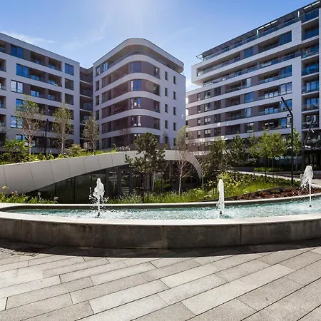 Plac Unii Aquamarine Premium Apartment