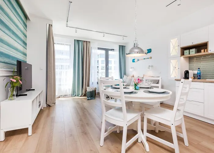 Plac Unii Aquamarine Premium